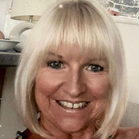 Dawn Anderson(Yates) – Profile Picture