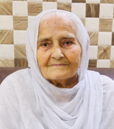 Mrs. Sardarni Amar Kour